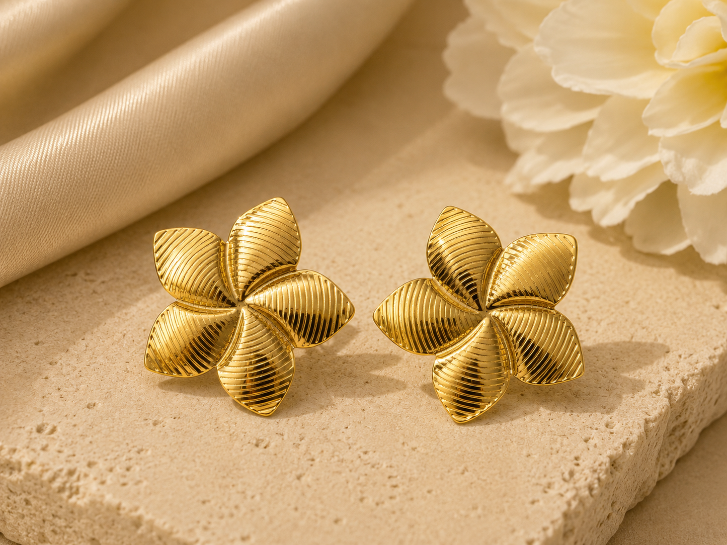 Floral Gold Stud