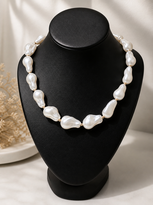 Pure Pearl Choker
