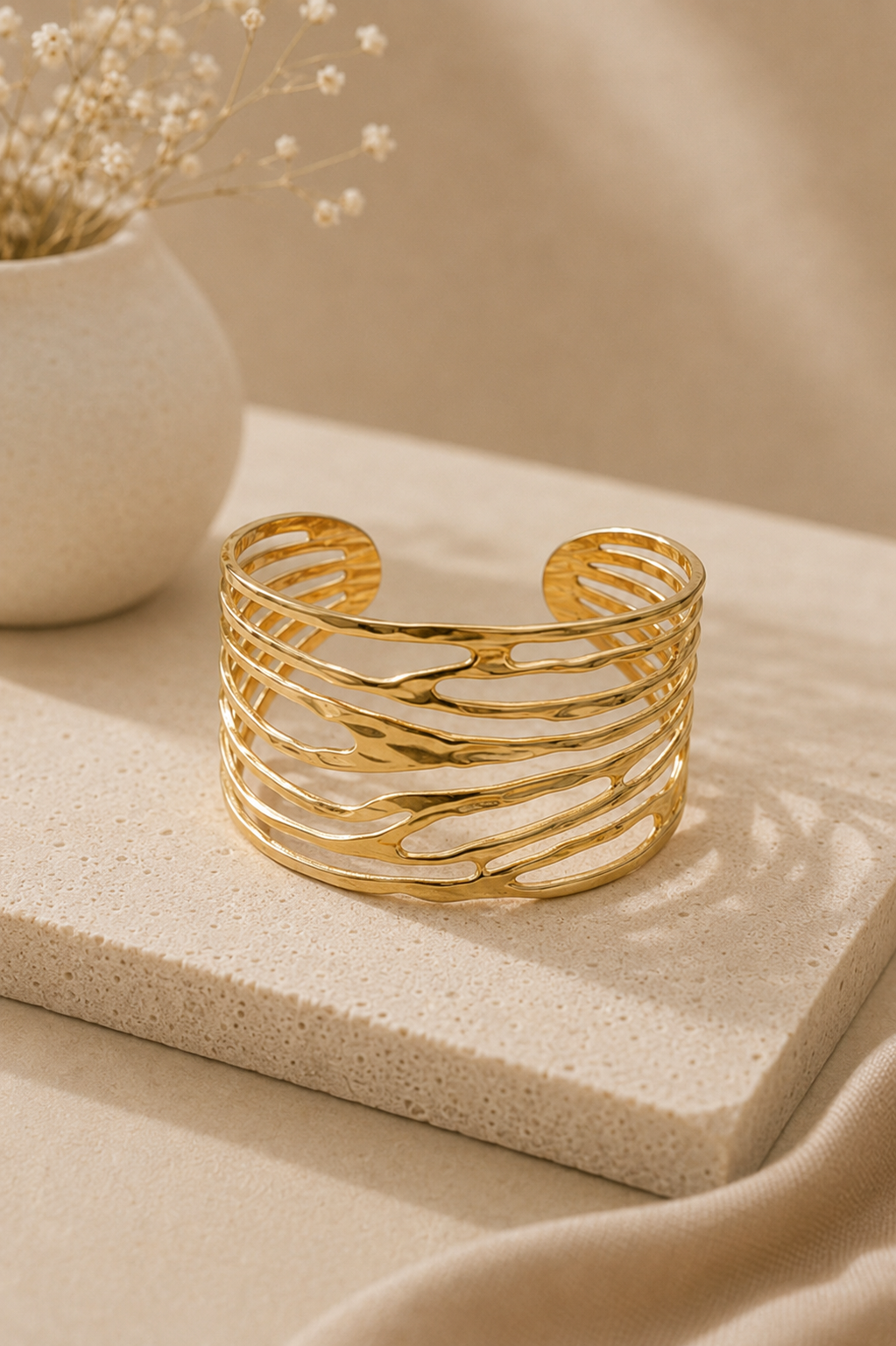 Mira Wave Cuff