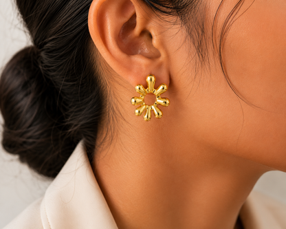 Daisy Glow Studs